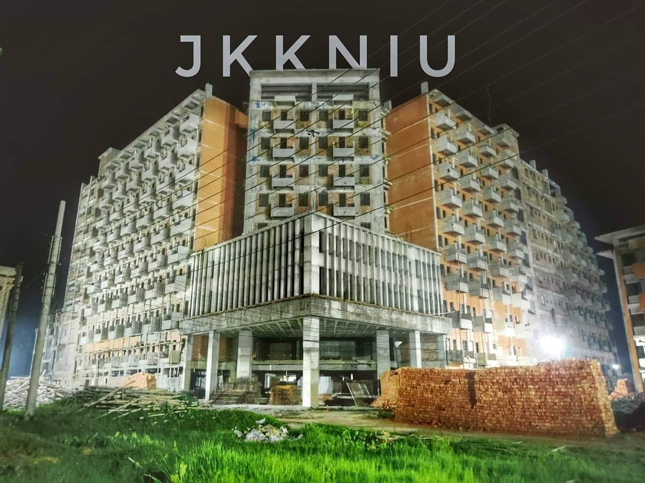 Jkkniu
