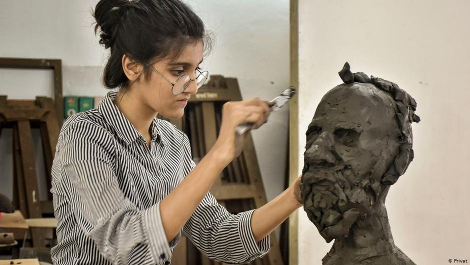 লামিয়া নোশিন নকশি