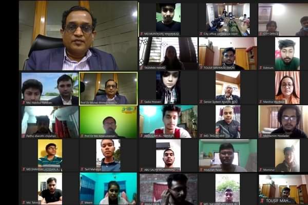 চতুর্থ শিল্প বিপ্লবের নেতৃত্ব দেওয়ার সক্ষমতা অর্জন করতে হবেঃ ড. মুনাজ