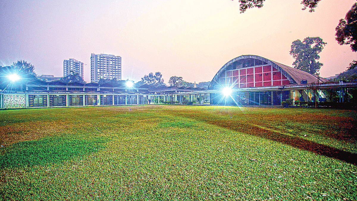 টিএসসিকে রেহাই দিন, প্লিজ